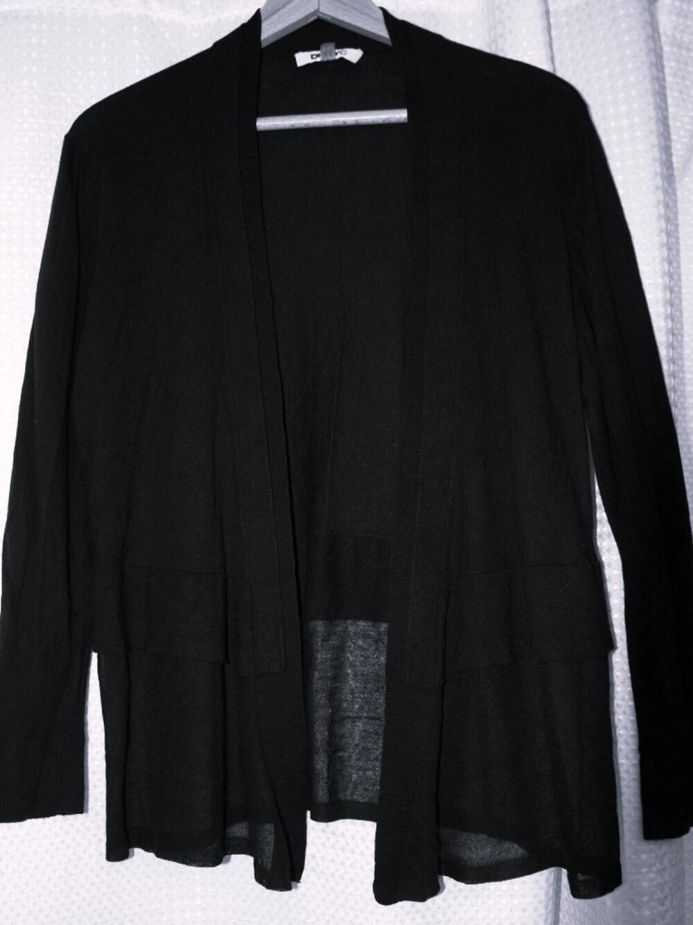 DKNY Open cardigan Size L Light knit to wear over a sleeveless top, very chic